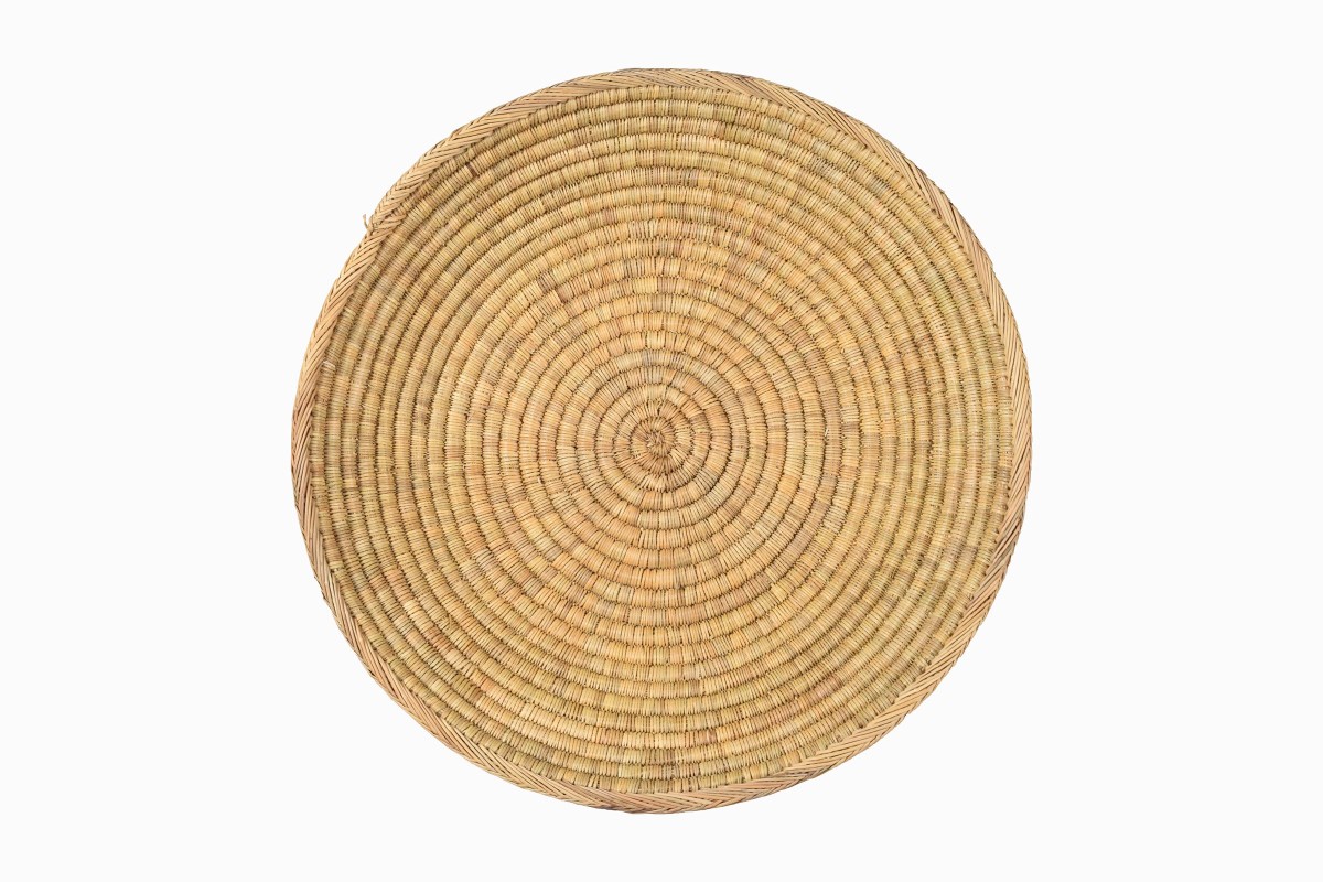 Finely woven straw basket top view