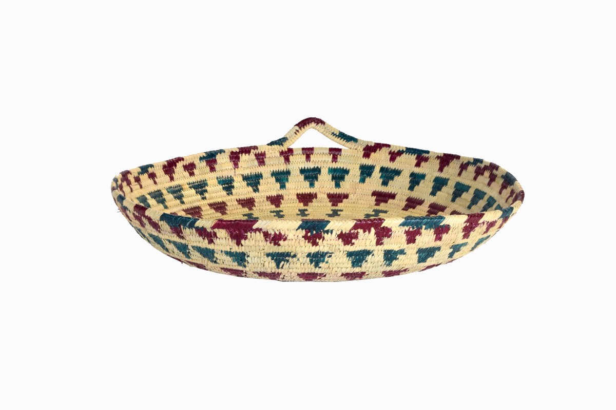 Moroccan straw platter STRP103 end on