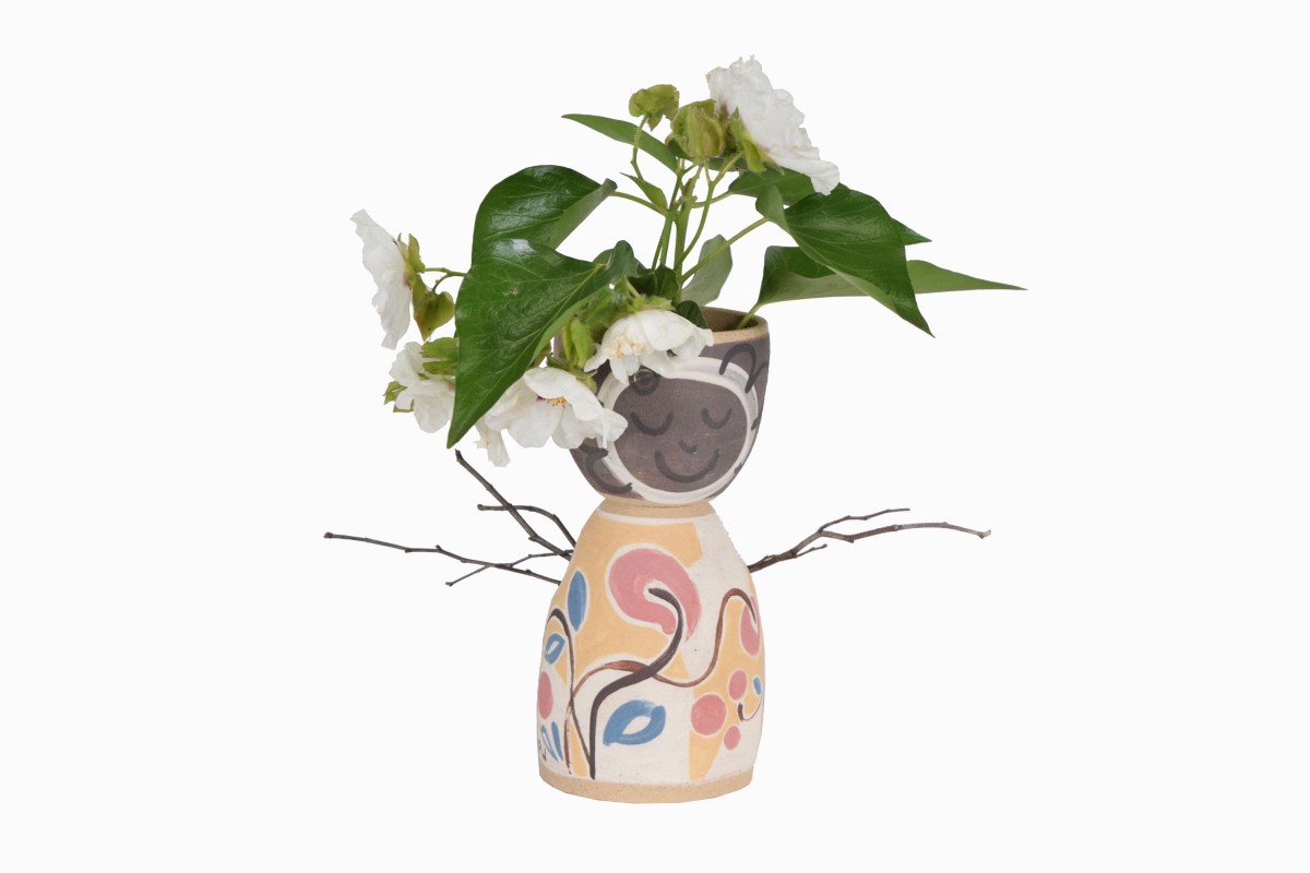 Botanist Pot no 19 front view