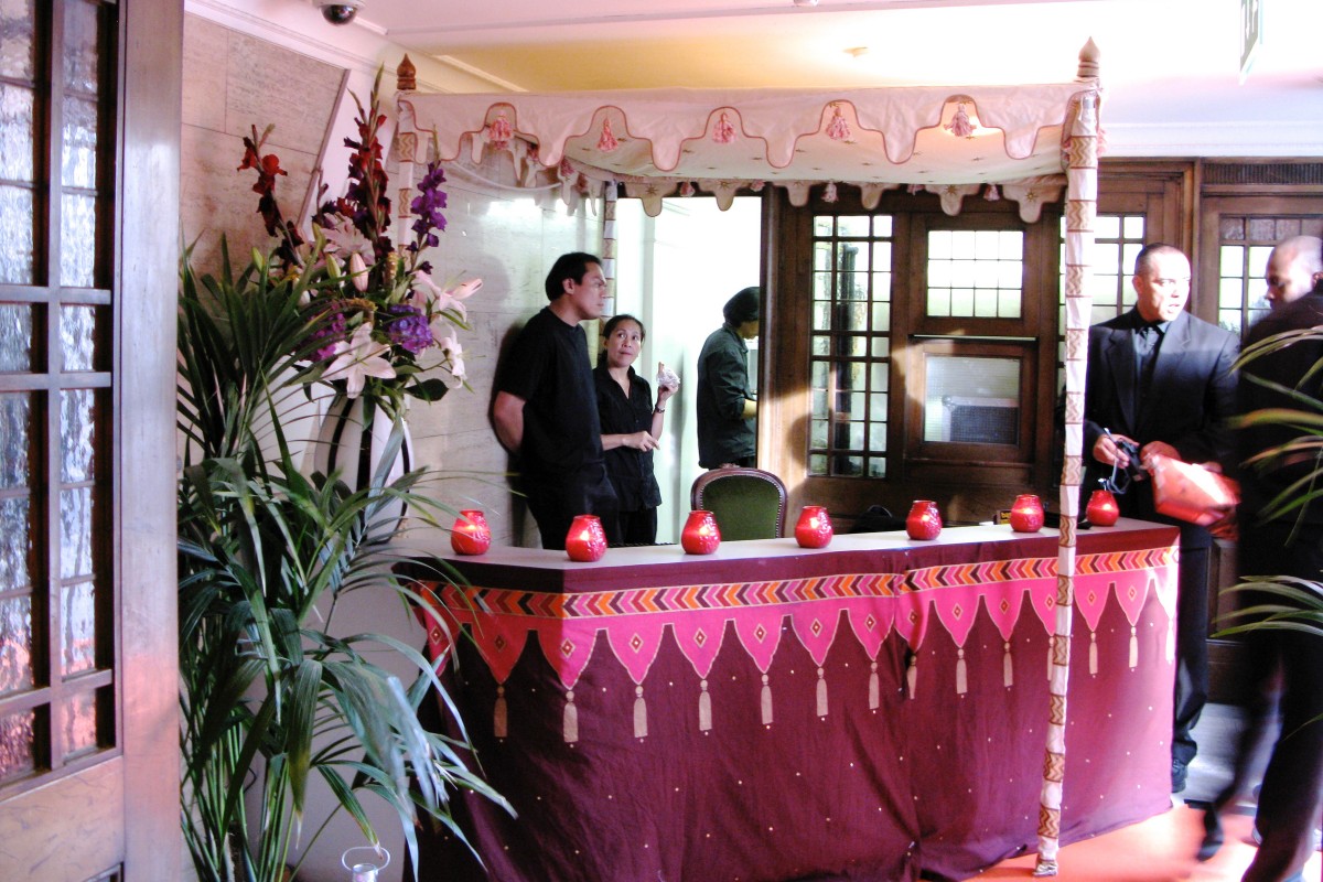 Venue pic bar with canopy Stationers Hall