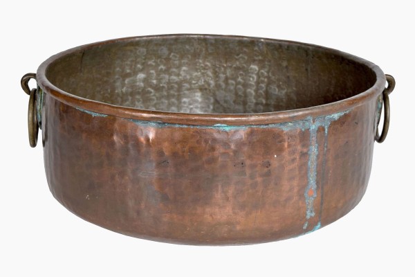 Large copper cooking pot