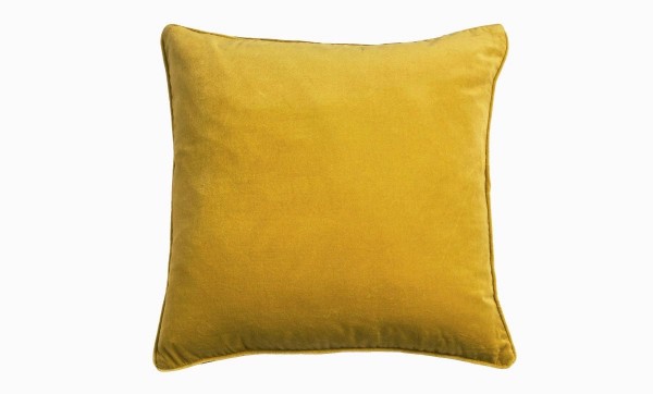 Square velvet cushion Turmeric