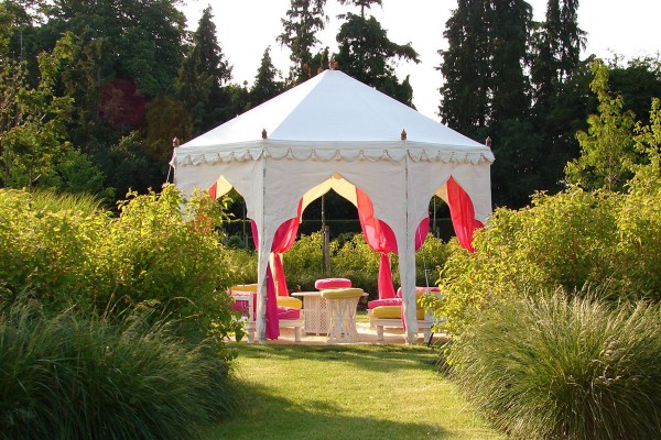 4m Pavilion with arched walls and pink drapes