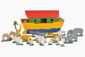 Noahs Ark with animals PG