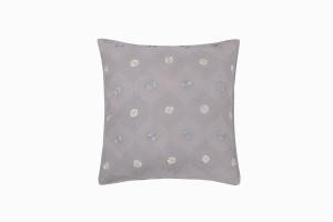 Embroidered cushion Ref BDC103