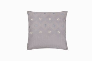 Embroidered cushion BDC102