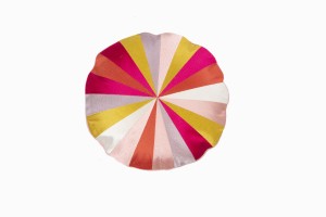 Round segmented and embroidered cushion pinks