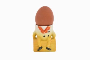 Vintage egg cup Humpty Dumpty