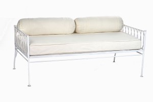 Palm Springs daybed white with cream cushions